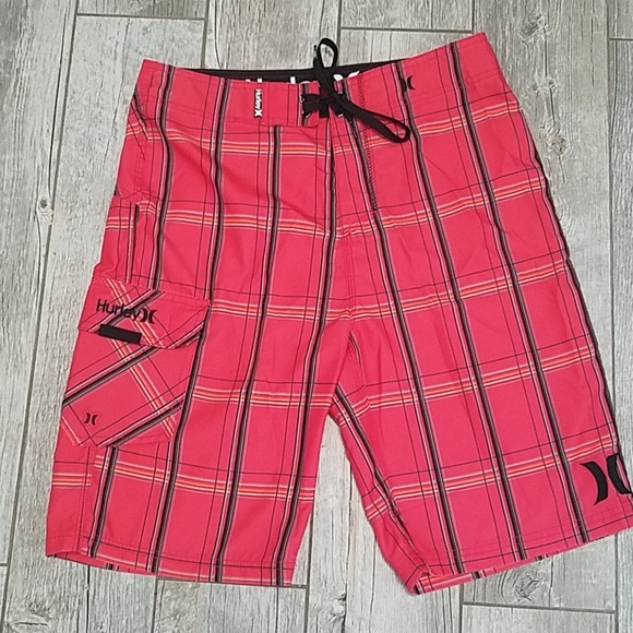 red hurley shorts